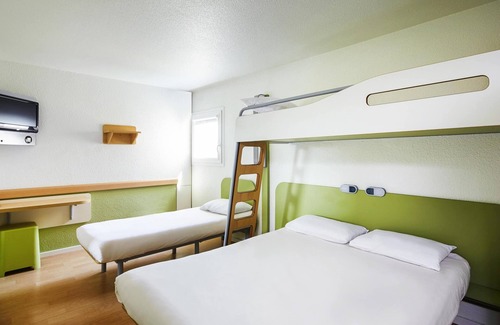 Chartres Hotel | ibis budget Chartres