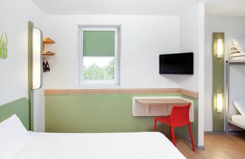 Clermont-Ferrand Hotel | ibis Budget Clermont Ferrand Centre Montferrand