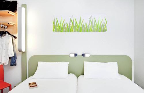 Clermont-Ferrand Hotel | ibis Budget Clermont Ferrand Centre Montferrand