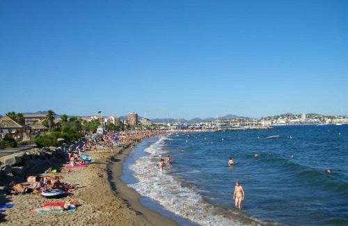 Saint-Raphael Hotel | Ibis Budget Fréjus St Raphaël centre