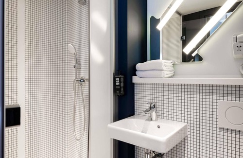 Ghent Hotel | ibis budget Gent Centrum Dampoort