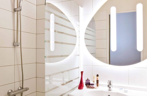 Grigny Hotel | ibis budget Grigny Centre