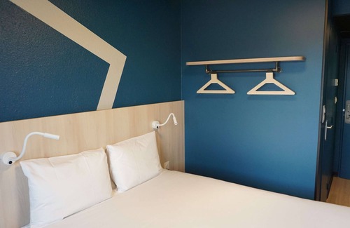 Honfleur Hotel | ibis budget Honfleur Centre Ville