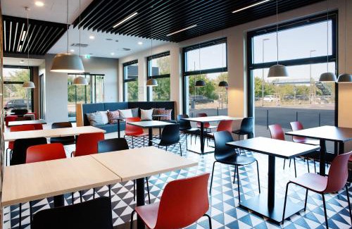Altglienicke Hotel | ibis budget Hotel Berlin Airport