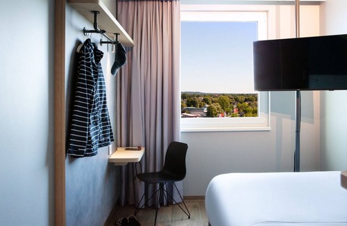 Altglienicke Hotel | Ibis Budget Hotel Berlin Airport - Neueröffnung