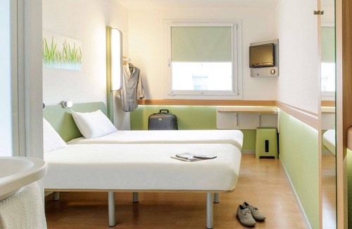 Leeds Hotel | ibis budget Leeds Centre Crown Point Road