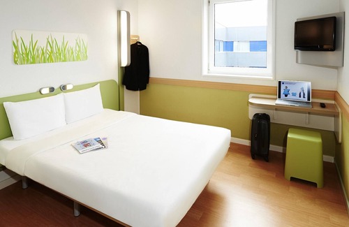 Pontivy Hotel | Ibis Budget Pontivy Centre Bretagne