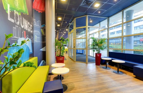 Quartier du Vieux-Pont - Sainte-Genevieve Hotel | ibis budget Rueil Malmaison