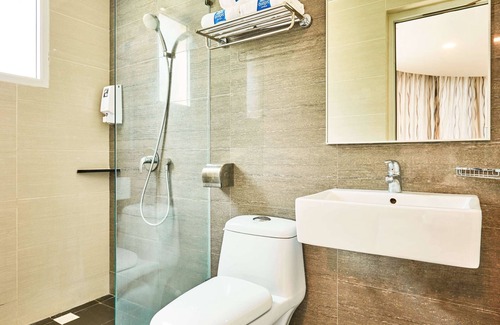 Geylang Hotel | ibis budget Singapore Crystal
