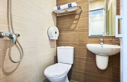 Harbourfront Hotel | ibis budget Singapore Mount Faber