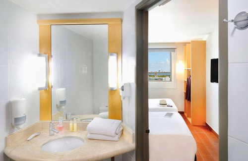 Downtown Cancun Hotel | ibis Cancun Centro