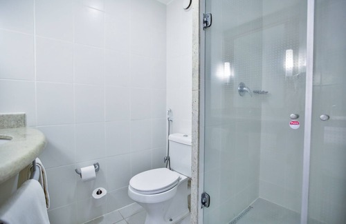 Copacabana Hotel | ibis Copacabana Posto 2 Hotel