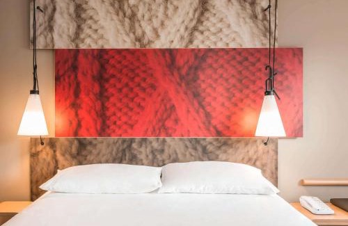 Old Town Hotel | ibis Edinburgh Centre Royal Mile – Hunter Square