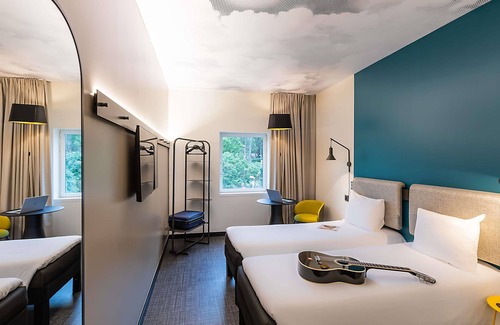Linda-a-Velha Hotel | ibis Lisboa Alfragide