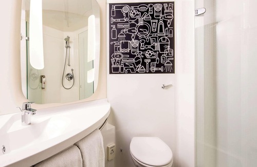 Borehamwood Hotel | ibis London Elstree Borehamwood