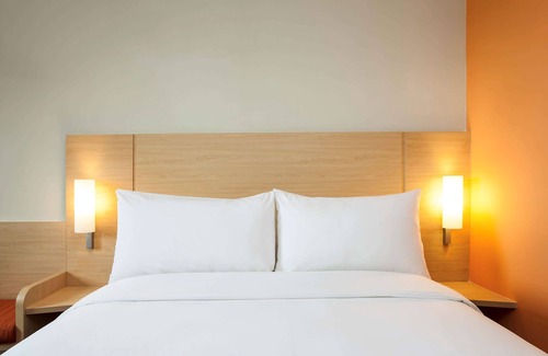 Losari Hotel | ibis Makassar City Center