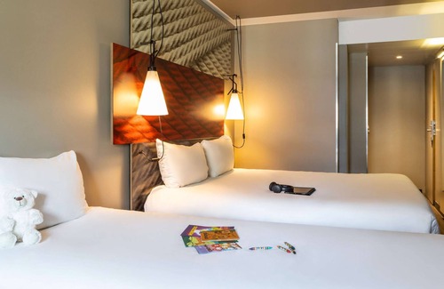 Saint-Vincent-de-Paul Hotel | ibis Paris Gare du Nord la Fayette 10ème