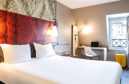 Saint-Vincent-de-Paul Hotel | ibis Paris Gare du Nord la Fayette 10ème