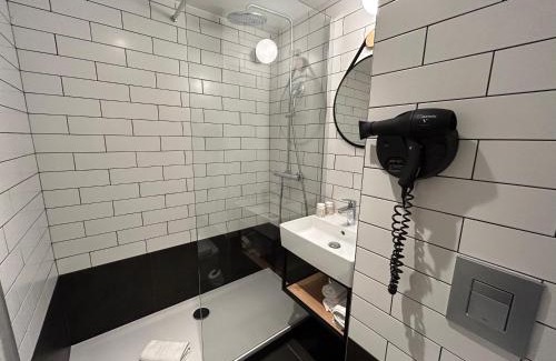 Saint-Ouen Hotel | ibis Paris Nord Porte de Saint Ouen