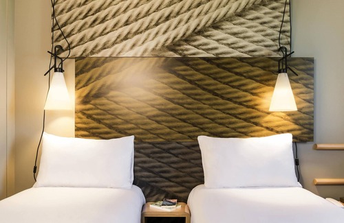 Saint-Denis Hotel | ibis Paris Saint-Denis Stade Sud