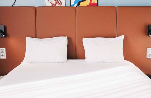 Quartier Saint-Clement - Jardin des Plantes Hotel | Ibis Rouen Centre Rive Gauche Mermoz