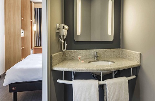 Santos Hotel | ibis Santos Valongo
