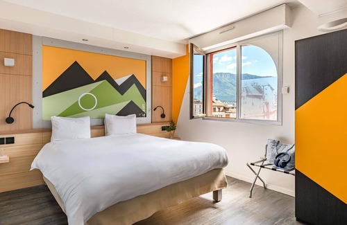 Annecy Hotel | ibis Styles Annecy Gare Centre