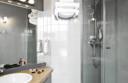 Le Coudray Hotel | ibis Styles Chartres