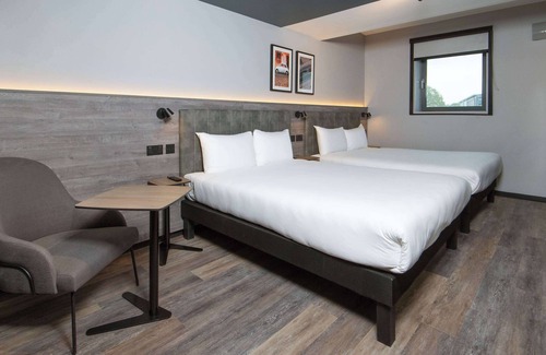 Crawley Hotel | Ibis Styles London Gatwick Airport