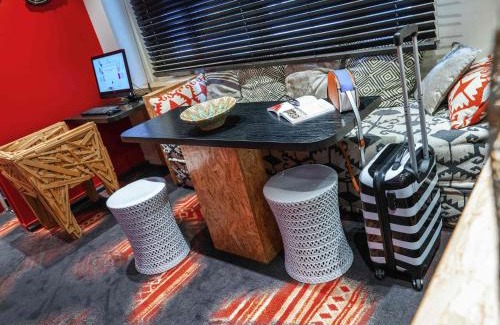 Republique–Point-du-Jour Hotel | ibis Styles Paris Boulogne Marcel Sembat