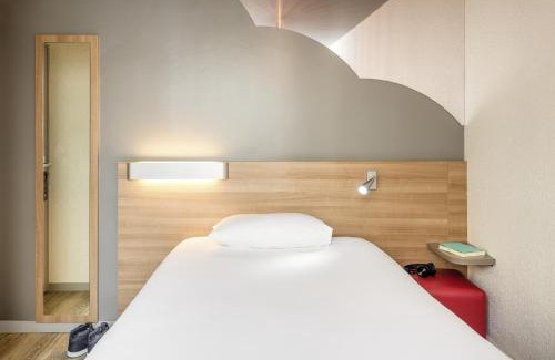 14th Arrondissement Hotel | ibis Styles Paris Alesia Montparnasse