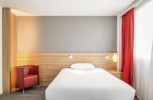 14th Arrondissement Hotel | ibis Styles Paris Alesia Montparnasse