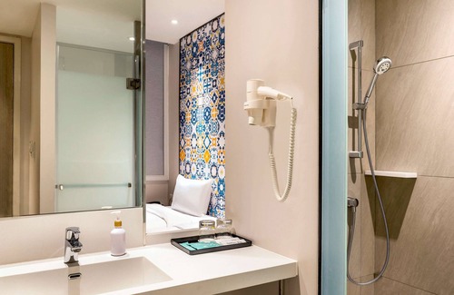 Talat Yai Hotel | ibis Styles Phuket City Hotel