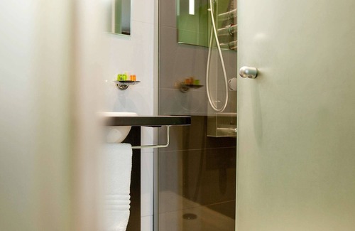 Saint-Helier Hotel | ibis Styles Rennes Centre Gare Nord