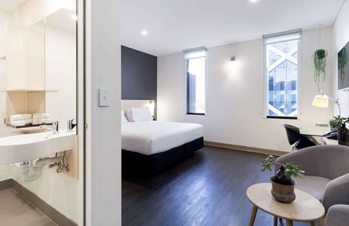 Darling Harbour Hotel | ibis Sydney Barangaroo Hotel