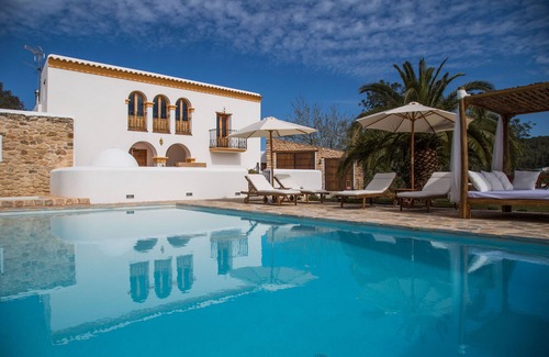 Sant Joan de Labritja Cottage | Ibizan house with garden, pool and outdoor jacuzzi.