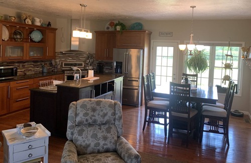 Chaumont House | Ice Fishing & Snowmobile heaven Your home away from home! Discount price 01/23