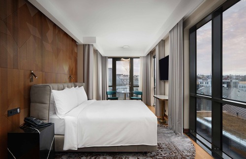 Downtown Hotel | Iceland Parliament Hotel, Curio Collection By Hilton