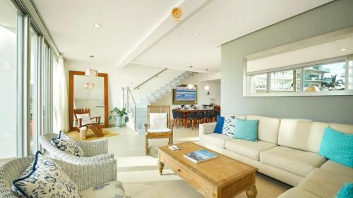 North Hotel Zone Apartment | Icon Vallarta Luxury Villa