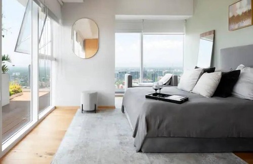 Los Alpes Apartment | Iconc SkyScrapper Villa SkyDeck