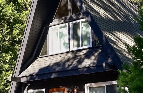Cedar Glen House | Iconic A-Frame Lake+Forest Views @trinityaframela