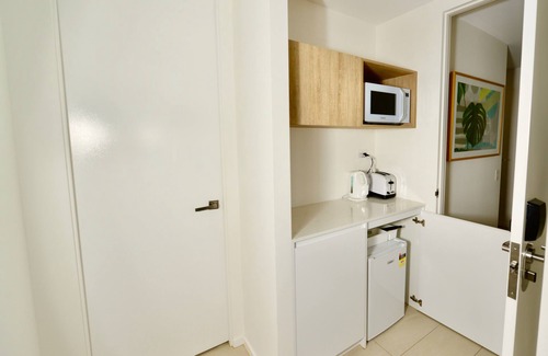 Coolangatta Apartment | Iconic Kirra Beach Resort
