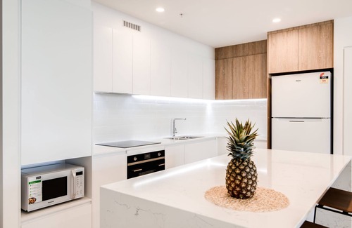 Coolangatta Apartment | Iconic Kirra Beach Resort