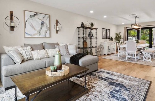 Sunset Cliffs House | Iconic Sunset Cliffs Escape!