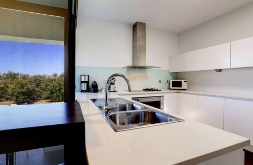 Vau House | ID57 Villa Moura, Luxury 3 Bedroom Villa w Pool & Golf near Obidos