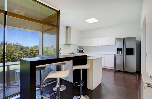 Vau House | ID57 Villa Moura, Luxury 3 Bedroom Villa w Pool & Golf near Obidos