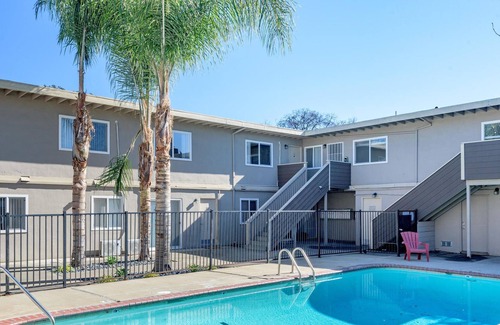Sunnyvale Apartment | Ideal 2BR Near Dtwn Sunnyvale + Parking + Pets OK