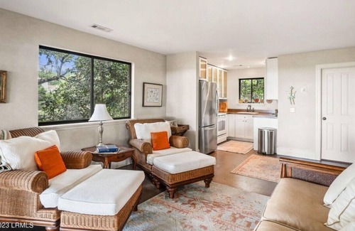 Dale House | Ideal beach getaway. House with large yard, oceanfront. (formerly named Lily)