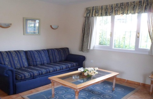 Urbanizacion Marbessa Villa | Ideal family destination with own pool and just 150 metres from the beach.