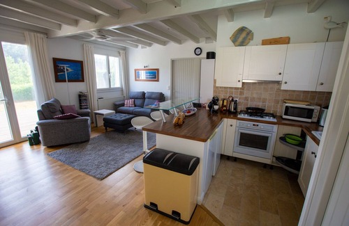Le Porge Villa | Ideal for 2 families - 2 houses with shared heated pool - 12 people